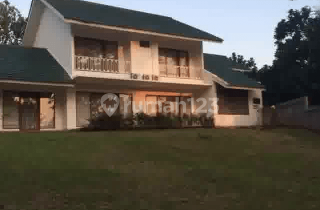 Rumah Rasa Villa dengan Design Cantik Di Bukit Golf Hijau Sentul