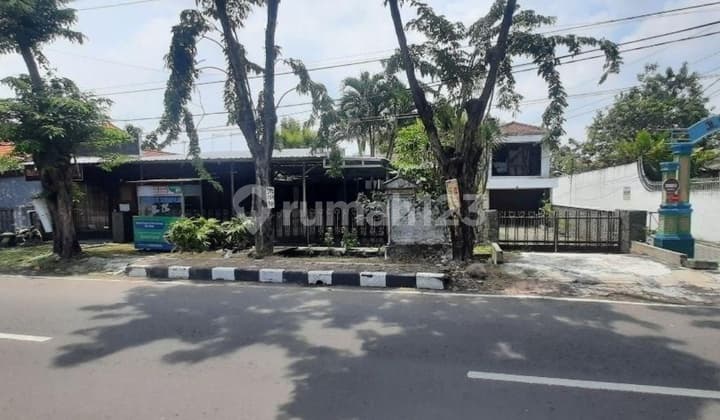 STRATEGIC HOUSE KARTINI CITY CENTER