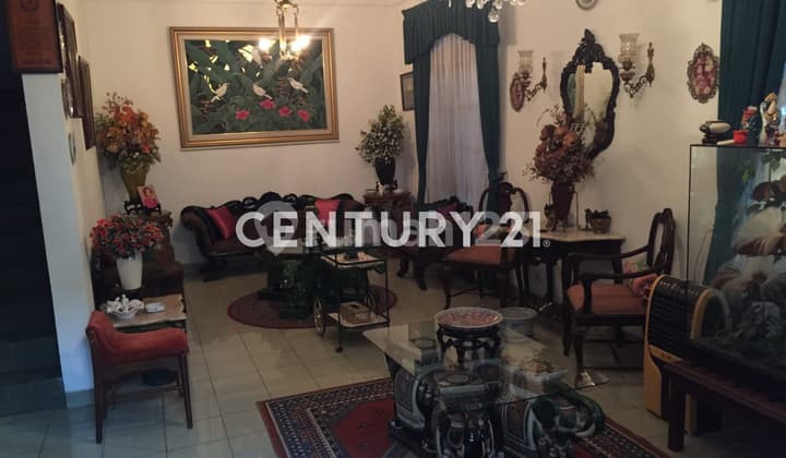 Rumah Hook 2 Lantai Strategis Di Pulomas Barat S7330