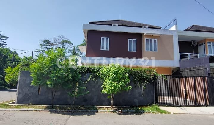 Rumah Baru Full Furnished Di Hook Taman Holis Indah 2 THI Bandung
