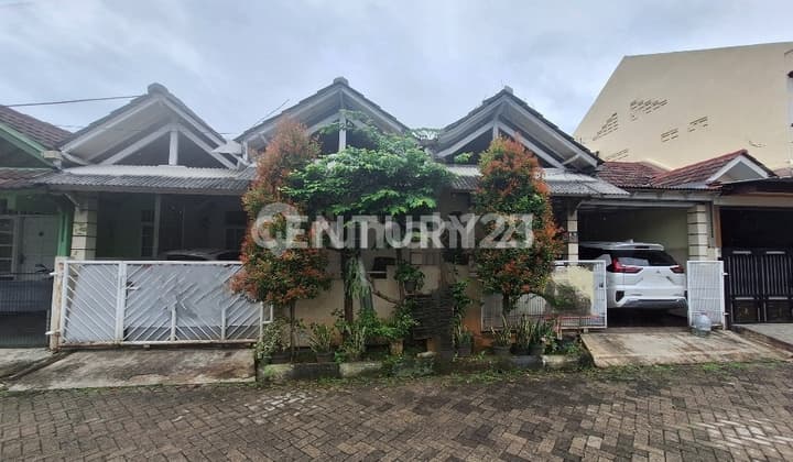 Rumah Asri 2 Kavling Jadi Satu Di Pamulang Estate Tangerang