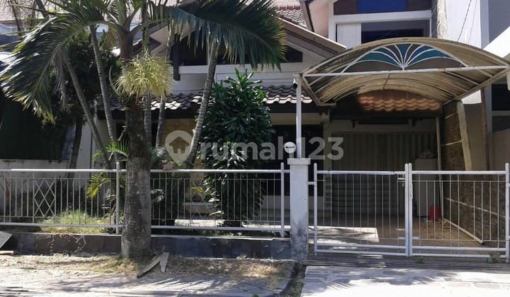 Rumah Dikontrakkan Asri dan Terawati di Batununggal Indah Bandung