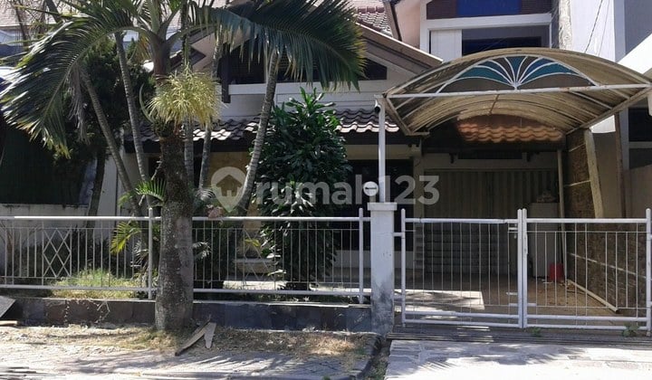 Rumah Dikontrakkan Asri dan Terawati di Batununggal Indah Bandung