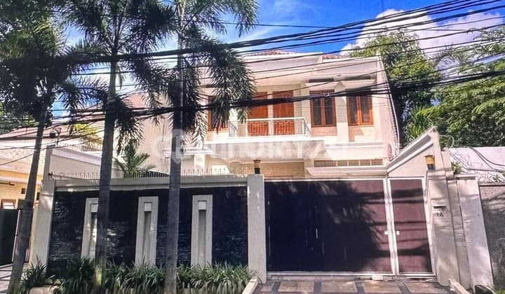 Rumah Super Lux Siap Huni Di Menteng Jakarta Pusat