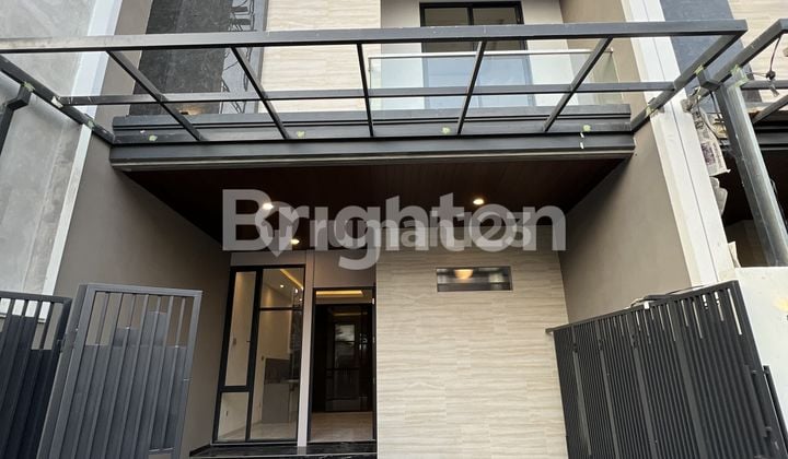 RUMAH BARU 3LT DI RAYA DUKUH KUPANG TIMUR 1, SURABAYA BARAT