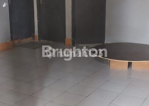 Rumah Pinggir Jalan 2 Lantai Di Ubung Denpasar Utara