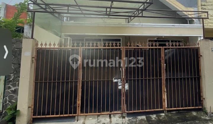 SHM House in North Darmo Permai