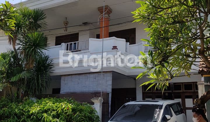 Rumah 2 Lantai Dekat Pantai Gianyar Bali