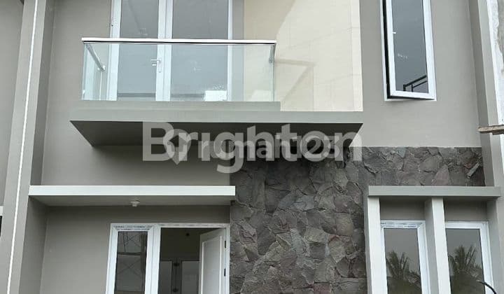 SUPER STRATEGIC, SAFE, COMFORTABLE BEAUTIFUL RESIDENCE IN SOUTH JAKARTA, TIN HOOK TYPE