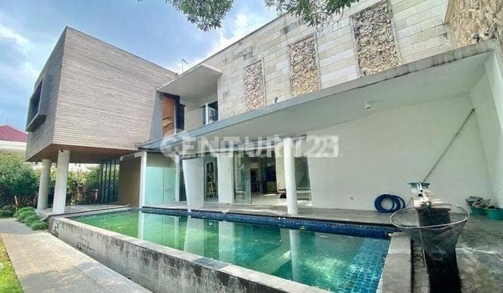 Rumah Cantik Mewah Intecon Kebon Jeruk