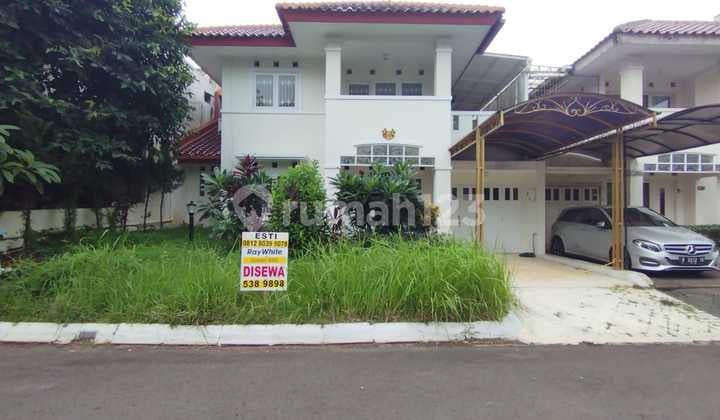 Rumah Asri Dan Strategis Di Taman Giriloka Bsd