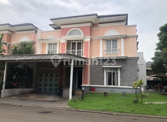 Rumah HOOK Cantik di MENAGGIO Village Gading Serpong HOEK