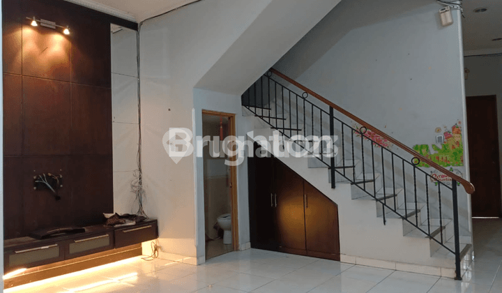 rumah tomang 6x15 furnish jakarta barat