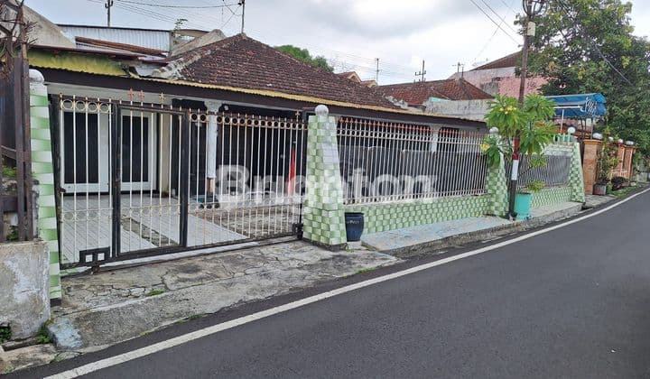 Cepat Rumah terawat dan besar Ciliwung Malang
