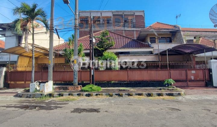 Rumah Pusat Kota Surabaya dekat Kantor Walikota, RS Undaan, Ambengan