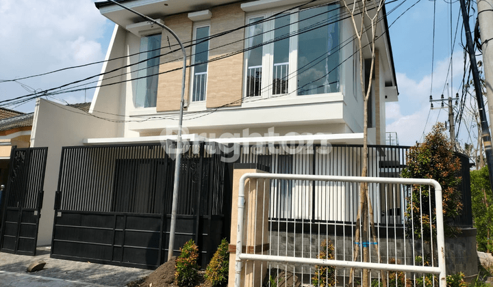 RUMAH HOOK BARU MINIMALIS DAN BAGUS DI GRIYA BABATAN MUKTI SURABAYA