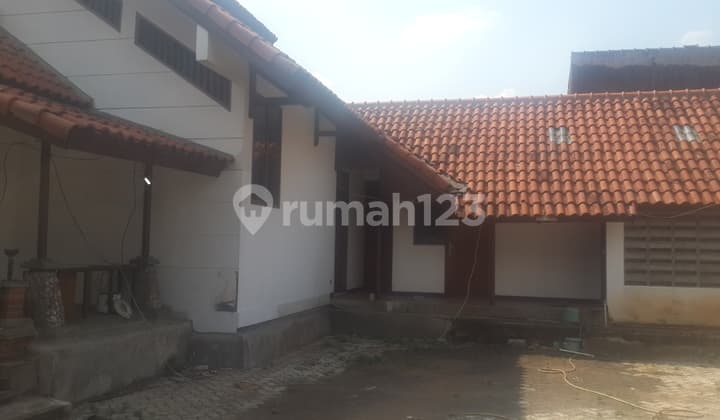 Rumah di Ampera-Kemang. Dalam Komplek. Siap Huni.