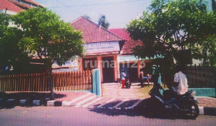 RUMAH TENGAH KOTA MAGELANG ,COCOK UNTUK BIMBINGAN BELAJAR/ KECANTIKAN