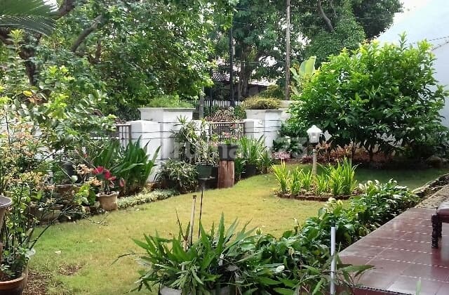 Rumah Mewah dan Megah di Bintaro Jaya Sektor 1