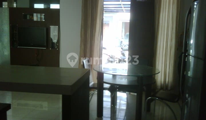 Full furnish, harga nego, nyaman , dekat pusat perbelanjaan/sekolahan