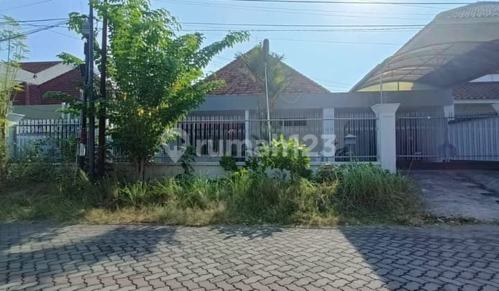 Rumah di Jalan Rinjani, Sawahan, Surabaya -DT-