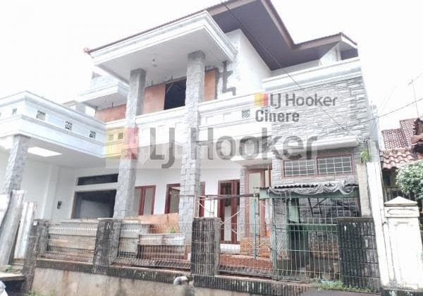 Rumah Mewah sedang Proses Renovasi Tahap Akhir lokasi Cinere.