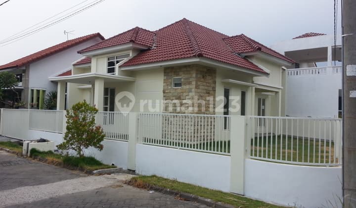 Baru Gres Minimalis Juanda Regency