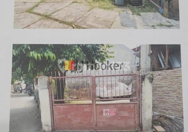 Rumah Luas Strategis di Karet Kuningan Jakarta Selatan