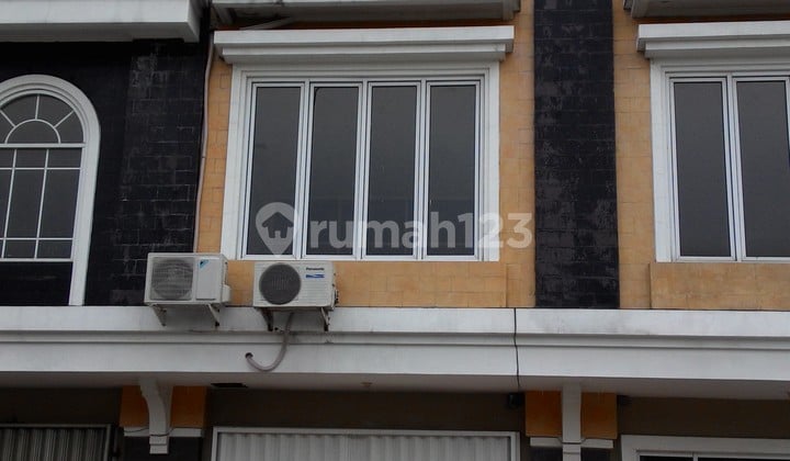 Ruko Siap pakai, dekat dengan pasar modern paramount