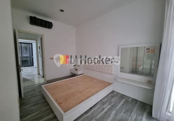 Rumah Minimalis Bagus Green Lake City Cluster East Asia Tangerang