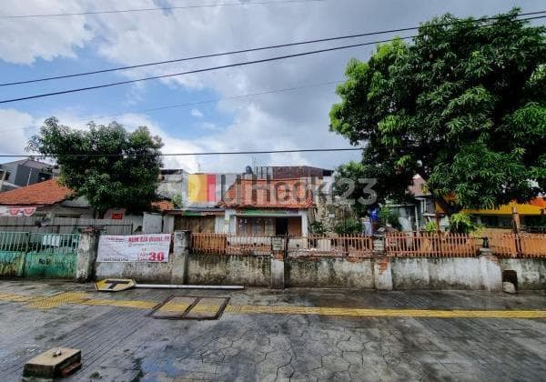 Tanah Luas di Area Komersil Strategis di Grogol Jakarta Barat