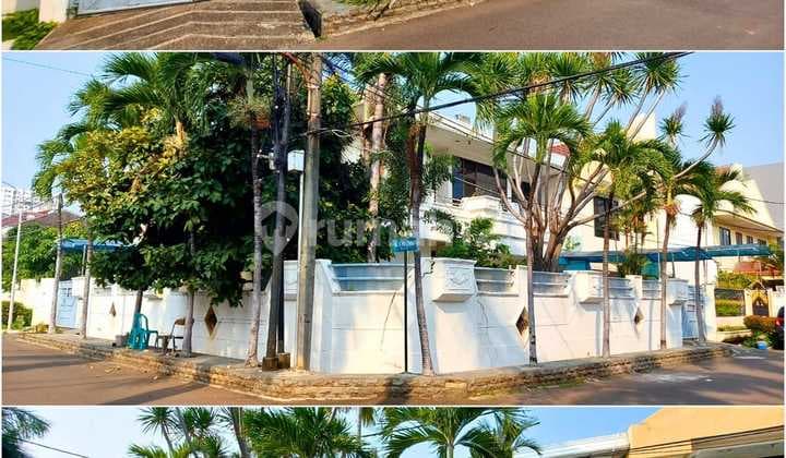 RUMAH PLUIT TIMUR RESIDENCE gate system