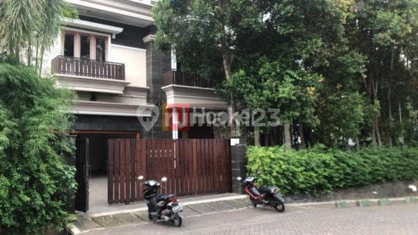 LUXURY HOUSE IN BUKIT GADING VILLA AREA, KELAPA GADING, NORTH JAKARTA