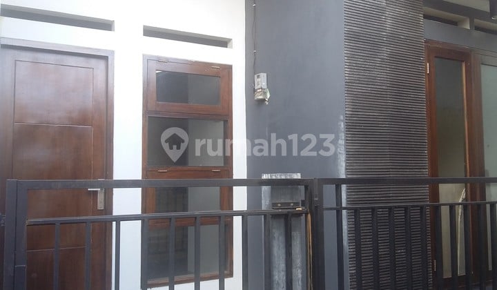 Rumah Baru Di Kalibata Strategis Dan Siap Huni