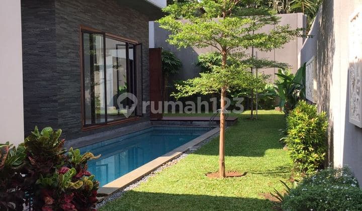 Rumah Mewah, Siap Huni, Design Elegant, Strategis, Spool, Nego Di Kemang