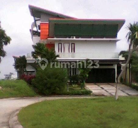 Rumah the best view pegunungan dan kota bogor siap huni sentul city