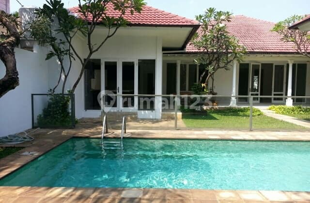 House @ Cipete, 1000/500 sqm, private pool dan big garden