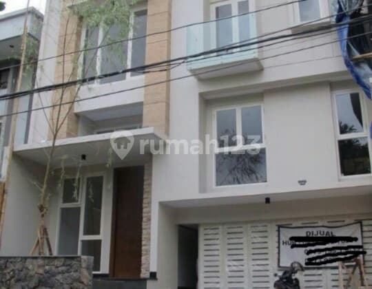 RUMAH MEWAH SIAP HUNI DI Gandaria Jakarta Selatan