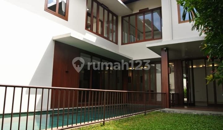 Modern Compound House - Cipete