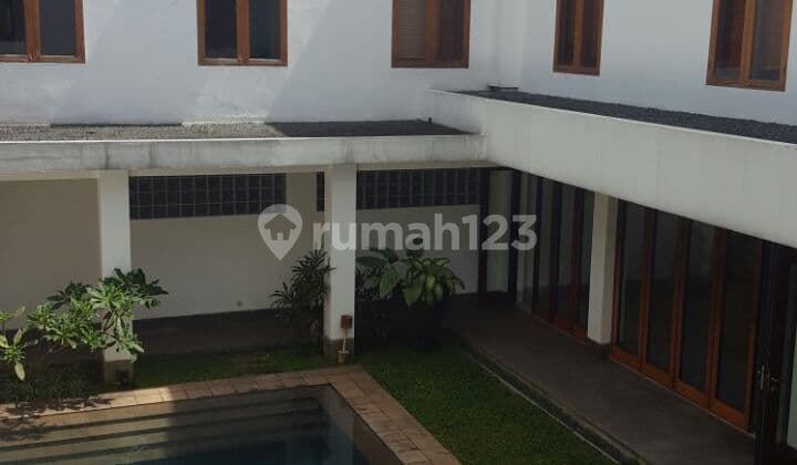 House @ Kebayoran Baru. Close to Blok M. Suitable for Ambasador House