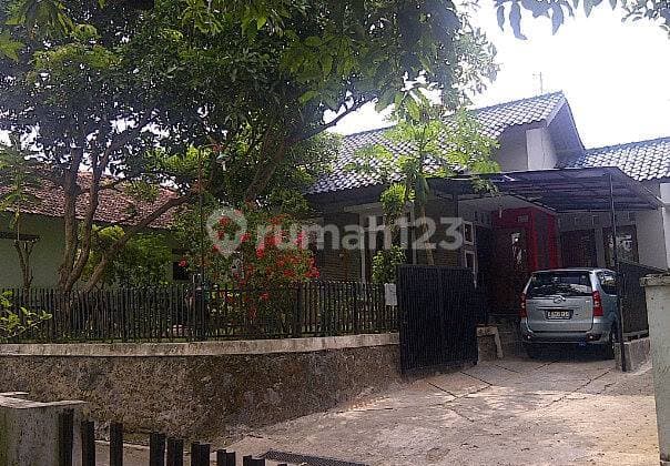 Rumah Cantik Seperti Villa Tidak Banjir di Besito Gang 3 No 7, Gebog, Kudus, Jawa Tengah, Cocok untuk Investasi dan Hunian yang Nyaman Tenang,Hub : 0813-Satu Delapan Tiga Delapan-Satu Delapan Tiga Delapan.