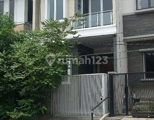 rumah cantik nyaman tenang