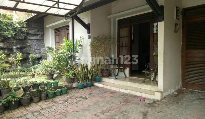 Rumah Siap Huni dan Strategis di Lengkong Bandung
