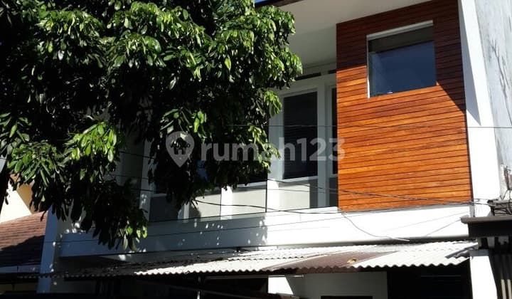 Rumah Lux Kopo Kencana