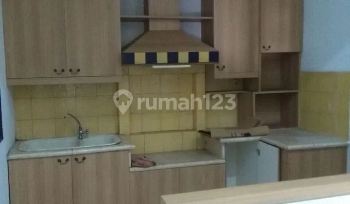 Nyaman, bebas banjir, dekat pintu toll dan mall serta Sekolahan