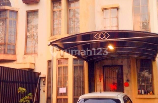 Rumah Taman New Britania Lippo Karawaci