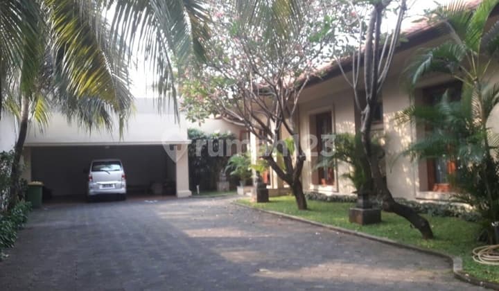Compound House - Cipete