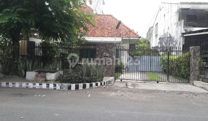 Rumah jl prapanca surabaya dkt raya diponegoro
