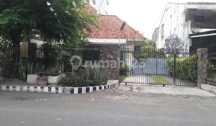 Rumah jl prapanca surabaya dkt raya diponegoro