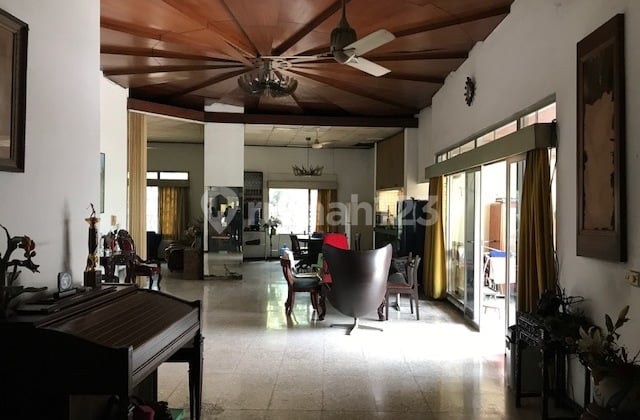 Rumah di di Menteng Jl Garut